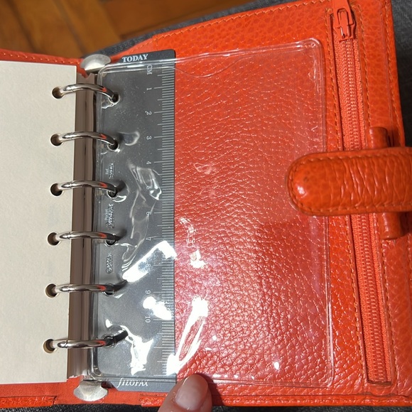 Filofax in perfect condition. Pocket size - Picture 5 of 10